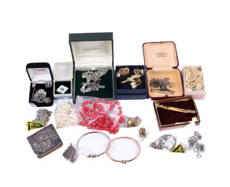A small collection of silver and costume jewellery. Including a Norwegian silver enamel brooch, silver knot bangle, silver sh