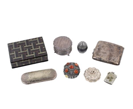 An assortment of silver and collectables. Including a velvet lined silver ring box, maker William Hutton & Sons Ltd, Birmingh