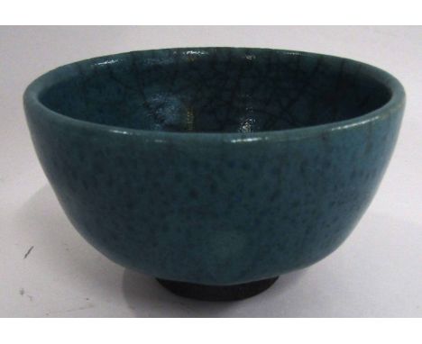 Simon Leach (b 1956) Studio Pottery bowl with a green crackled glaze, 12cm diam Provenance: The Peter Dingley Gallery, Stratf