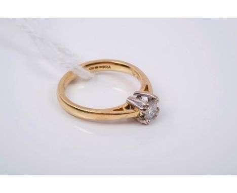 Diamond single stone ring with a princess cut diamond weighing 0.34 carats, colour G, clarity SI1, in claw setting, on gold (