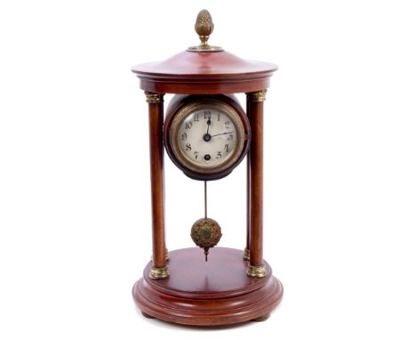 19th century drum mantel clock with spring-driven movement, anchor escapement and short pendulum, white card dial with Arabic