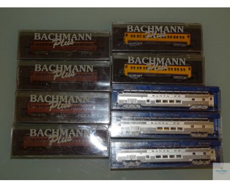 N GAUGE - GROUP OF AMERICAN OUTLINE PASSENGER CARS by BACHMANN - VG in G boxes (9)