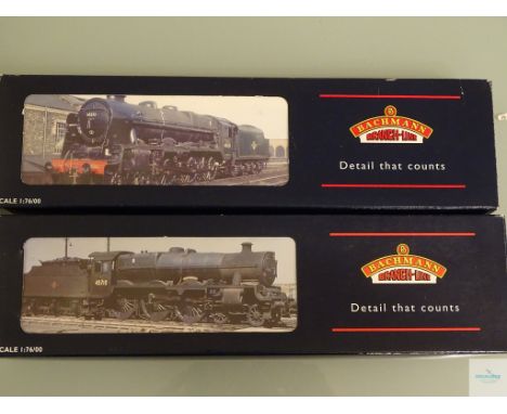 OO GAUGE - PAIR OF BACHMANN STEAM LOCOS comprising REBUILT PATRIOT 45528 and JUBILEE 45742 both in BR GREEN - VG/E in VG boxe