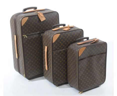 Used Black Louis Vuitton Black Epi Leather Pegase 50cm Suitcase