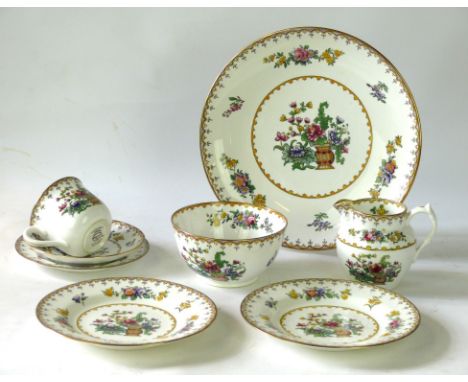 A Copelands Spode porcelain 'Peplow' pattern dinner and teawares
Comprising three dinner plates, twelve cake plates, sixteen 