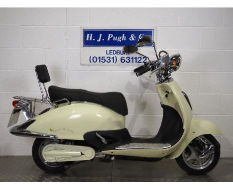 Juicy electric scooter. 2011Runs and rides. Comes with charger.Reg. MX11 OCE. V5 and Keys