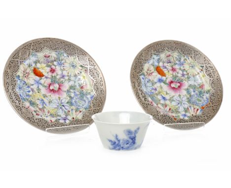 PAIR OF LATE 19TH/EARLY 20TH CENTURY CHINESE CERAMIC AND WHITE METAL SMALL PLAQUESwith floral designs, red six character mark