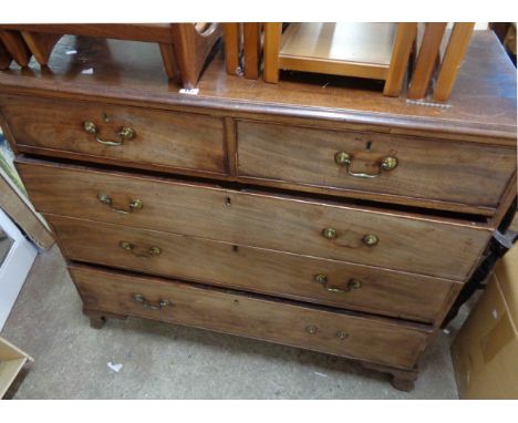 A 1,22m 19th Century mahogany chest of two short and three long graduated drawers, set on bracket feet - wear and splits