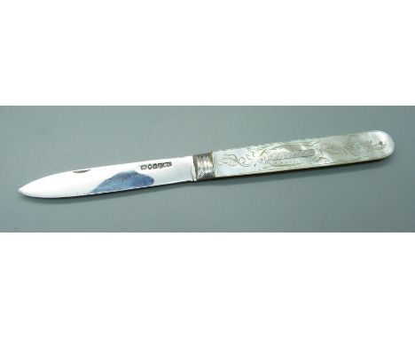 A Victorian silver and mother of pearl fruit knife, Birmingham 1847, George Unite 