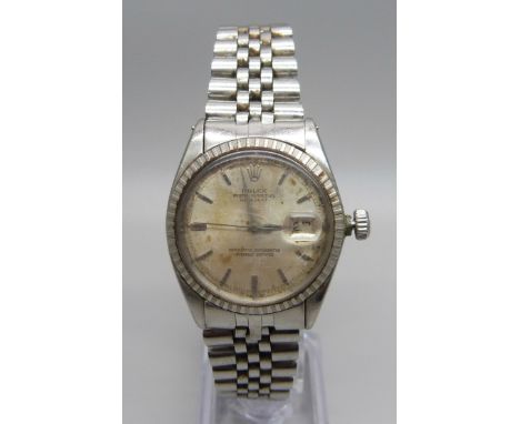 A gentleman's Rolex Oyster Perpetual Datejust Superlative Chronometer wristwatch, 35mm case 