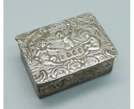 A Dutch .800 silver snuff/pill box 