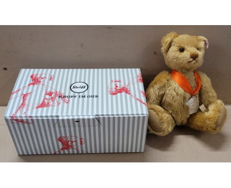 A Steiff 2018 Bear of the Year limited edition Teddy bear, complete, boxed 