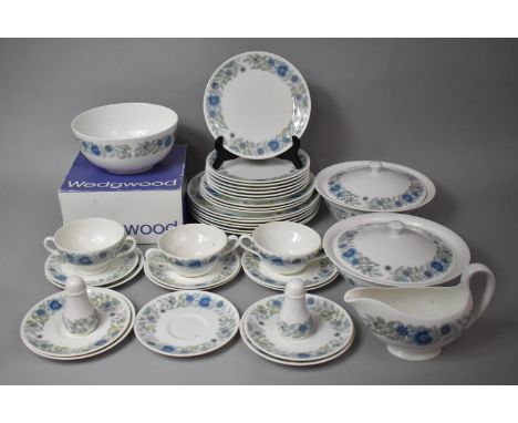 A Wedgwood Clementine Pattern Dinner Service to comprise Lidded Tureen, Bowl, Six Large Plates, Temn Smaller Examples, Three 