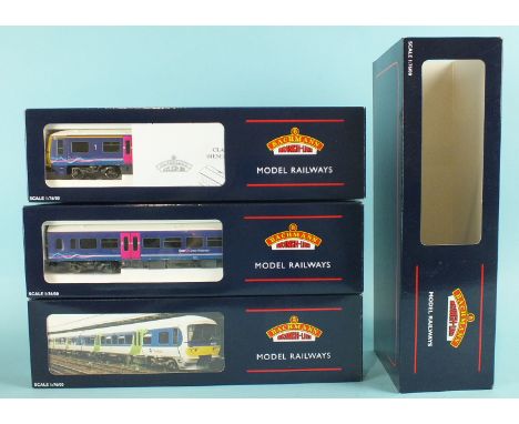 Bachmann, 31-028 Class 166 Turbo 3-car DMU Set "First Great Western", 2006 livery, boxed.