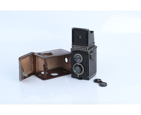 A Rollei Rolleicord Model II TLR Camera, with Carl Zeiss Jena Triotar f/3.8 75mm lens, body, G, shutter working, lens, F-G&lt