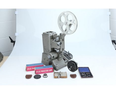 A Spectro Cine Projector, together with various accessories, in maker's case, untested (a lot)