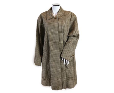 A vintage Aquascutum lady's raincoat. Approx size 12-14