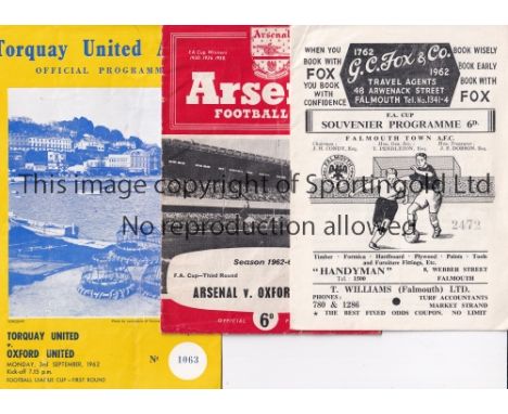 OXFORD UNITED      A collection of 18 Oxford United away League programmes lacking matches at Southport , Exeter City , Barro