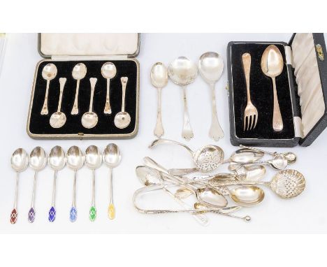 A collection of mainly 20th Century tea &amp; coffee spoons and sifting spoons to include: boxed set of six, six Harlequin en