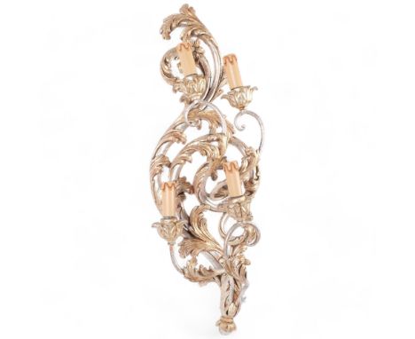 A modern carved wood candelabra style wall sconce, 4-branch light fitting, H70cm 