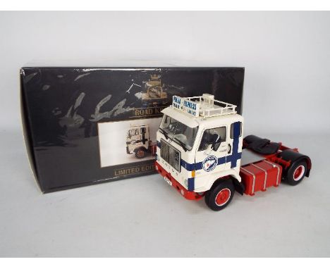 KK Scale - Road Kings - A limited edition 1:18 scale Volvo F88 Polar Express tractor unit. # RK180063. This diecast model is 