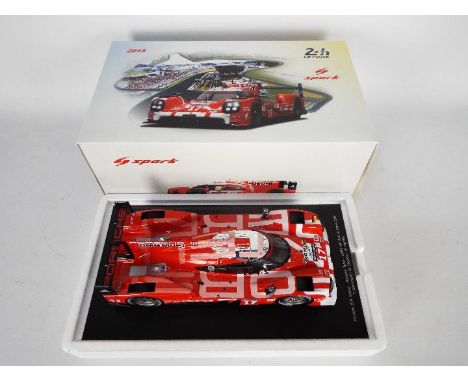 Spark - A boxed 1:18 scale Spark 18S185 Porsche 919 Hybrid RN17  Porsche Team - LMP1 HY 2nd Le Mans 2015. This highly detaile