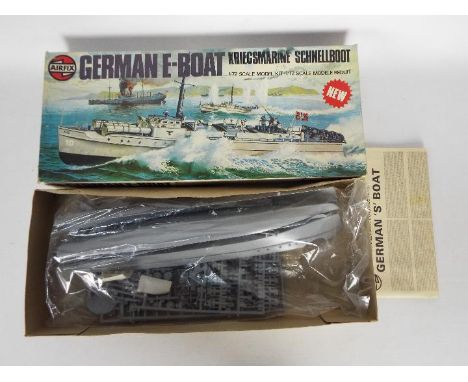 Airfix - A boxed Airfix #10280 1:72 scale German E-Boat. The model appears to be in Excellent condition containing loose part