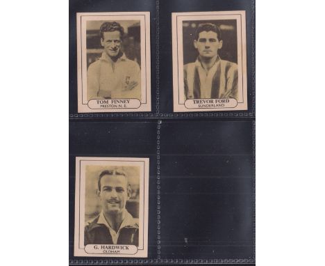 Trade cards, Wilkinson &amp; Co, Popular Footballers, 3 cards, no 10, Trevor Ford, no 12, G Hardwick, &amp; no 23, Tom Finney