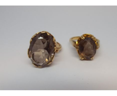 Two 9ct yellow gold set smoky quartz dress rings, ring size 'L' and 'M'