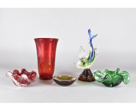 A collection of glassware, including a pair of Murano glass blackamoor figures, one head af, various cranberry vases and bowl