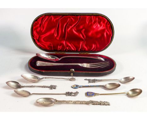 Silver hallmarked spoons, including spoon and fork boxed set, total 143g. 