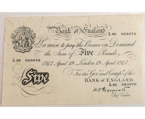 Bank of England - Black and White Series Five Pounds, c.1947, Signatory K. O. Peppiatt, serial number L95 069076. 