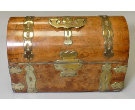 William IV brass bound walnut tea caddy, with internal boxes and glass pot, 31 x 17 x 19cm. 