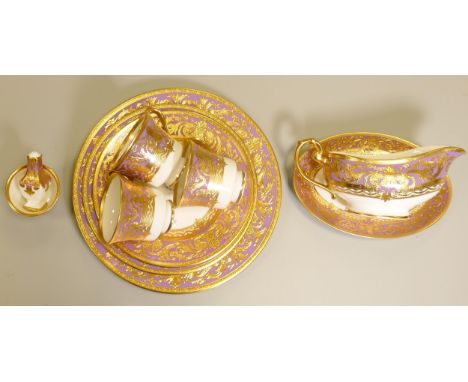 De Lamerie Fine Bone China heavily gilded Empress Lilac &amp; Cream patterned items to include dinner plates, lunch plate, sa