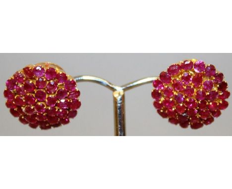 A GOOD PAIR OF 18CT GOLD MOUNTED CLUSTER RUBY EARRINGS. 
