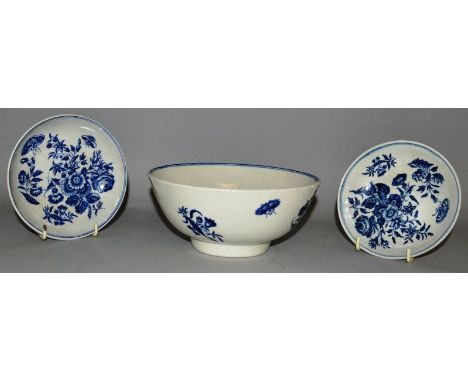 A WORCESTER BLUE AND WHITE CIRCULAR BOWL, CIRCA 1770, printed flowers and butterflies, 6.5ins diameter and TWO BLUE AND WHITE