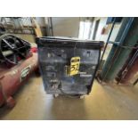 INFRA Welding machine, model MI2-300CD, ND Series, 220/440V, secondary 60 V, at 250 amp. / Máquina
