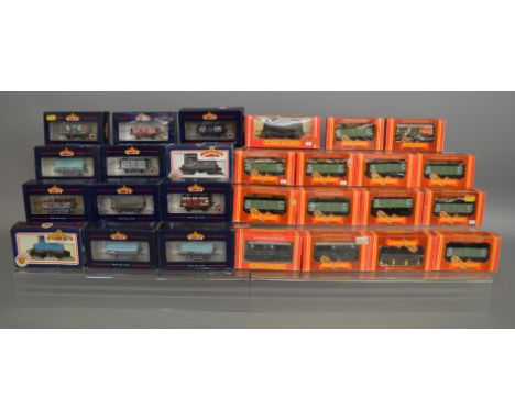 OO Gauge. 27 pieces of Rolling Stock by Hornby and Bachmann, all boxed. (27)