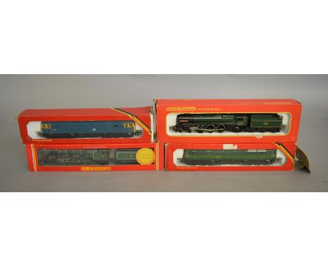 OO Gauge. 4 boxed Hornby Locomotives, R.552 BR 4-6-2 'Oliver Cromwell' and R.375 LNER 4-6-2 Class A3 'Pretty Polly' (Limited 