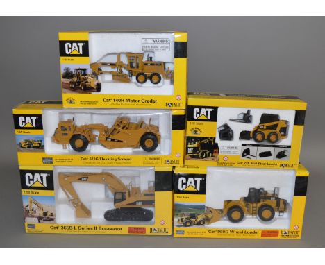 5 boxed Norscott CAT Construction vehicles in 1:50 scale, including 140H Motor Grader, 226 Skid Steer Loader, 365B L II Excav
