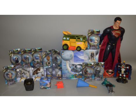 14 Golden Compass items, also included in this lot is a Superman large figure, Teenage Mutant Ninja Turtles vehicle etc (19)