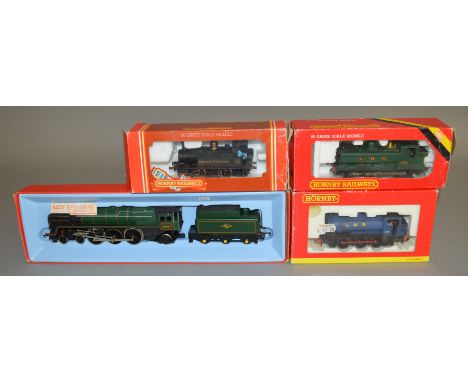 A boxed Tri-ang Hornby R.2598 Britannia Class 4-6-2 Locomotive with Tender 'Owen Glendower', togethewr with 3 boxed Hornby Lo