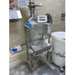 GSE Bench Scale Model 460 S/N 119532, Loading Fee: $150