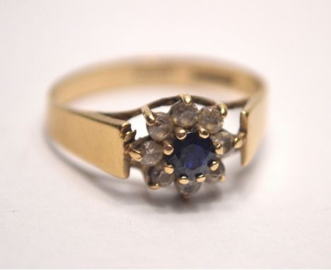 9ct gold saphire and white stone cluster ring. Size KGross weight approx 1.5g