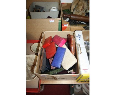 A collection of vintage jewellery boxes