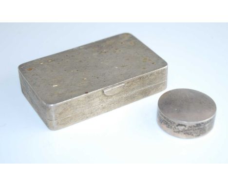 An engine turned silver table snuff box, maker WNM, London 1936, w.8cm; together with a modern silver circular pill box, gros