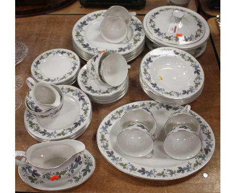 A Royal Doulton Burgundy pattern porcelain part tea and dinner service