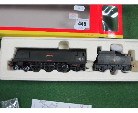 Hornby "OO" Gauge R2218 4-6-2 West Country Class 'Wilton' Locomotive, finished in British Rail green, R/No 34041, couplings c