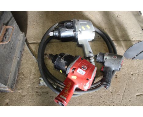 A UT8423 heavy duty universal air tool; smaller air tool and a Gison heavy duty air tool with hose