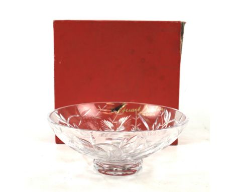 A hand blown lead crystal glass strawberry bowl in a Stuart Devlin box. Cut fruit and leaf decoration on a footed bowl with g